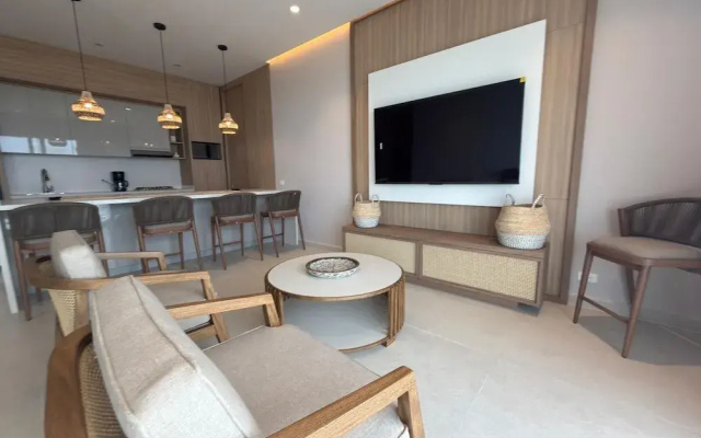Apartamento Adalmar 804 con vista al mar
