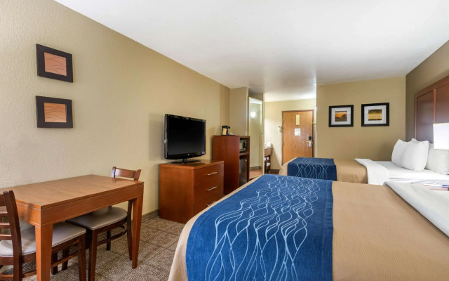 Comfort Inn & Suites Springfield I-44