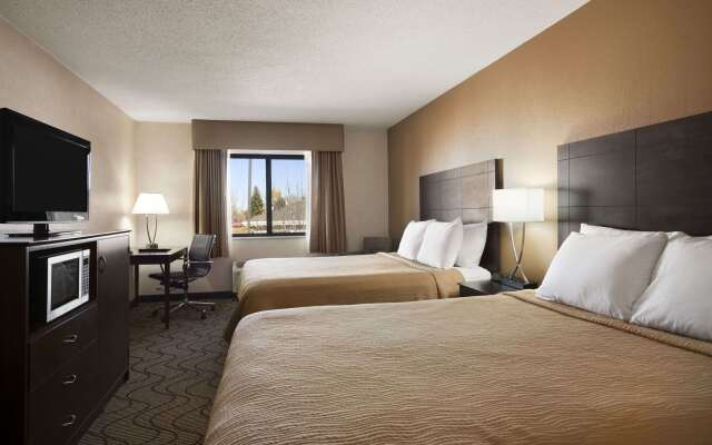 Days Inn by Wyndham Grand Forks Columbia Mall