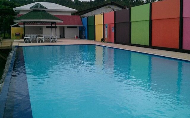 Camp Holiday Resort & Recreation Area