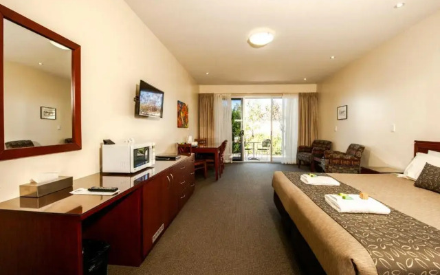 Strath Motel