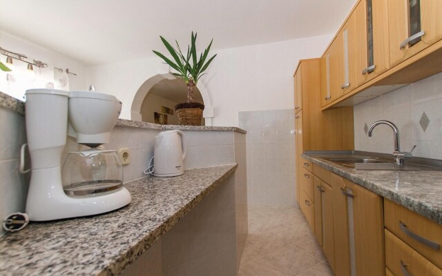 Amazing Home in Nedescina With Wifi and 5 Bedrooms