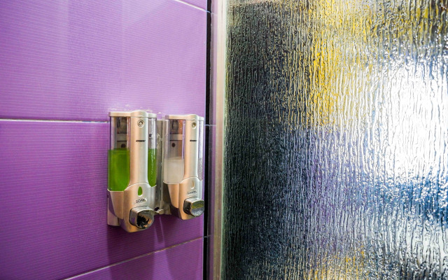 Sans Hotel International Surabaya