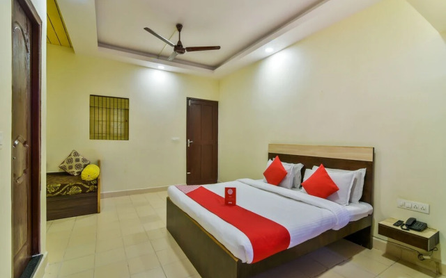 Sab’s De Aalayam by OYO Rooms