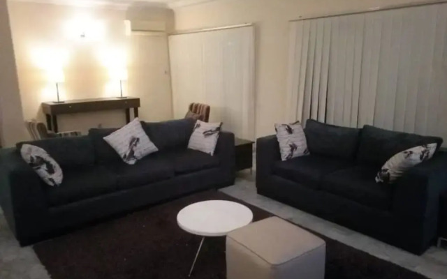 Amara Suite Louis Solomon