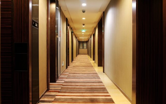 Guangzhou Poly World Trade Center Apartment