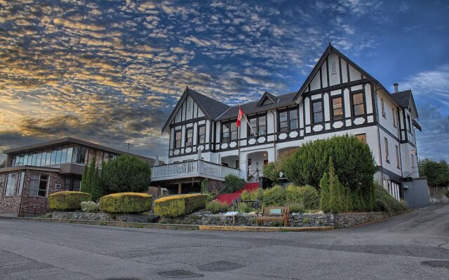 The Old Courthouse Inn