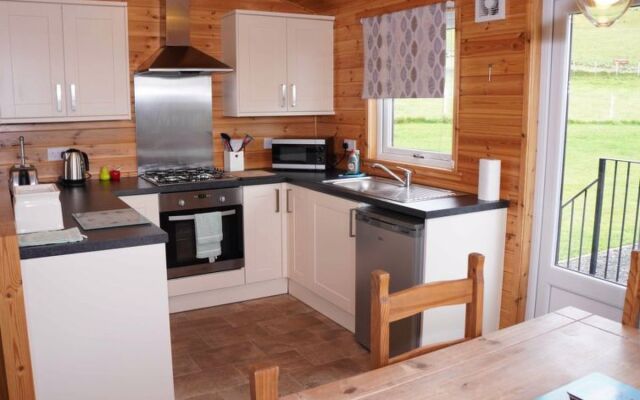 Loch Leven Lodge 4