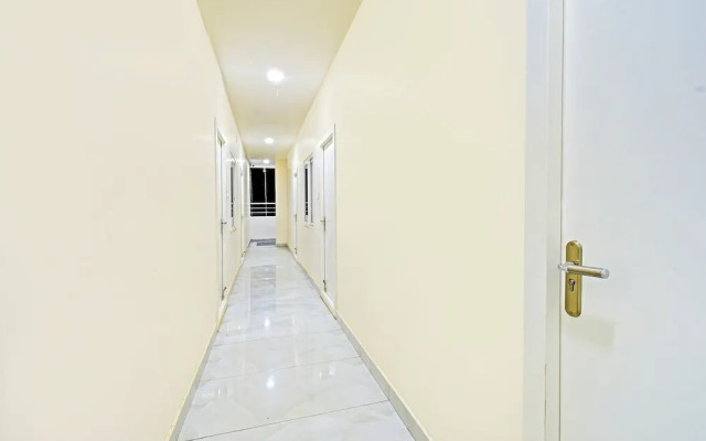 Fabhotel Lexus Grand