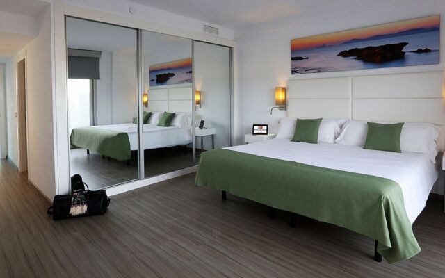 Axel Beach Ibiza - Adults Only