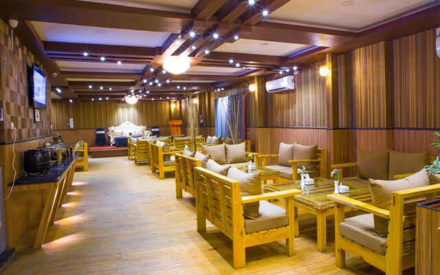 Royal Empire Boutique Hotel