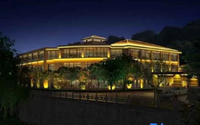 Tianmu Lake Yuhu Peninsula Hot Spring Hotel