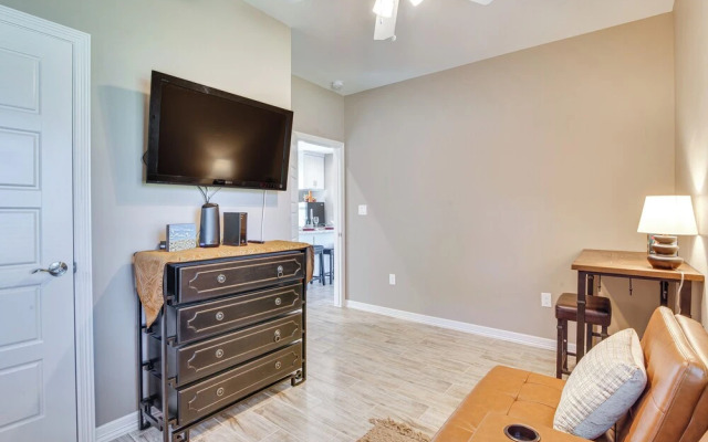 Pet-friendly Brownsville Apartment w/ Yard!