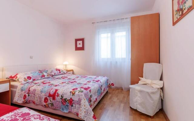 Apartment Biserka