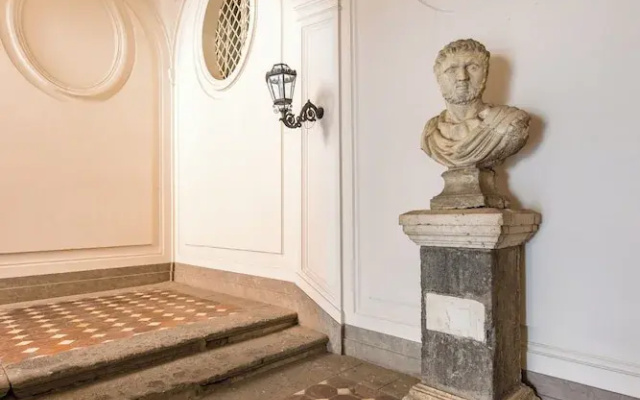 Palazzo Maddaloni Sweet Home By Napoliapartments