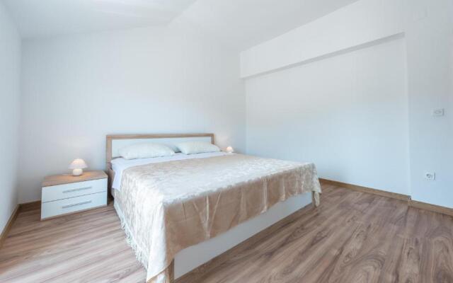 Apartments Lucija