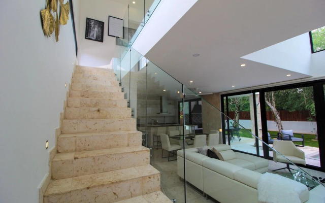 Bahia Principe Vacation Rentals - Four-Bedroom House