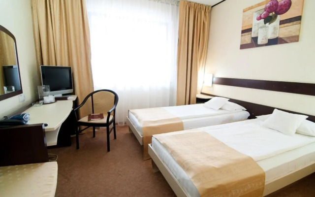 Hotel Rapsodia City Center