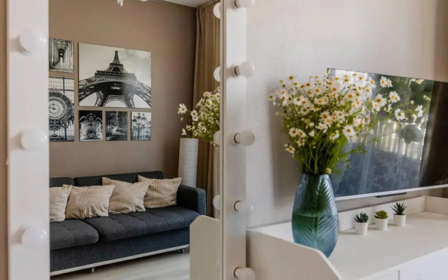 Апартаменты на аллее Тулонская 12