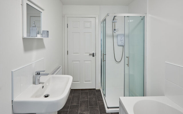 Host   Stay   House 4