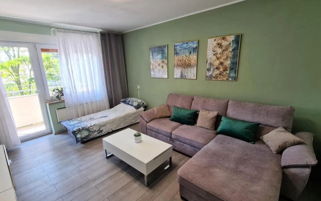 M & M Apartment