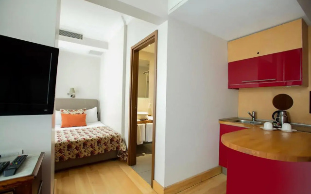 St. Pancras London, Autograph Collection ®