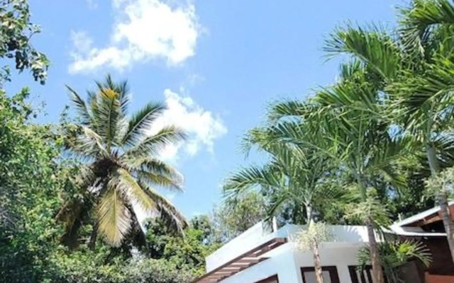 Green Oasis Hotel