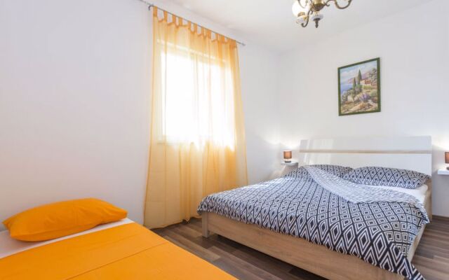 Apartment Korina Labin