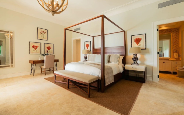Oceanfront Luxury Villa With Amazing Staff