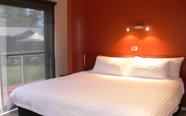 Deeluxe Riverspa Apartments