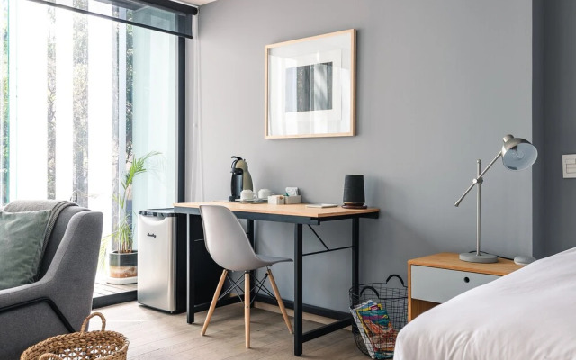 Casai Luxury Designer Apt in the Best Location