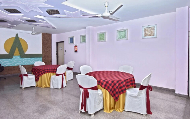 Hotel Shree Gayatri Annex by Treebo Hotels