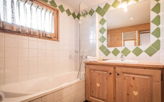 Quietly Located Chalets With Hammam