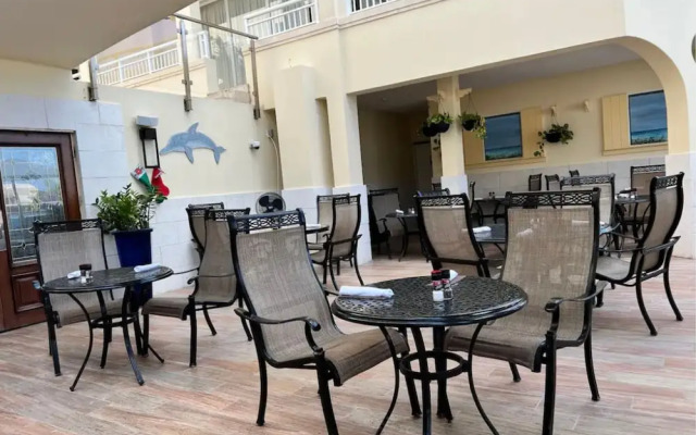 Caicos Coral Reef Beachfront Apartments