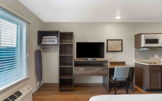 Extended Stay America Select Suites - Charlotte - Northlake