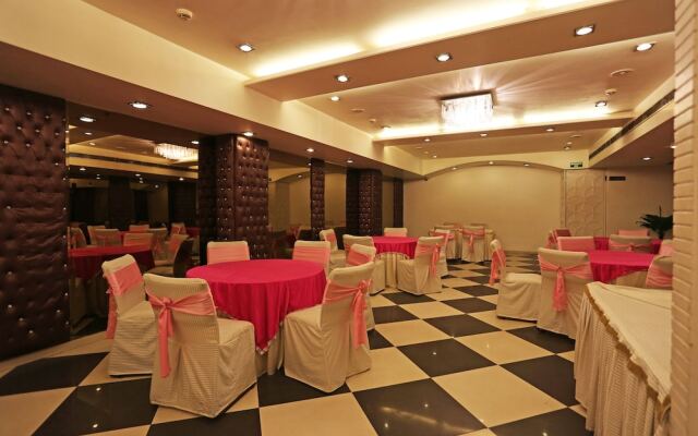 Emblem Hotel Hero Honda Chowk Gurugram