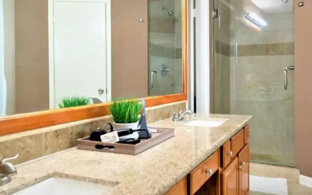 3Bdrm 2.5Bath 5Beds - Near Downtown