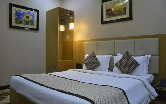 Hotel Surya Executive