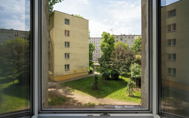 Apartment With Mezzanine by Renters