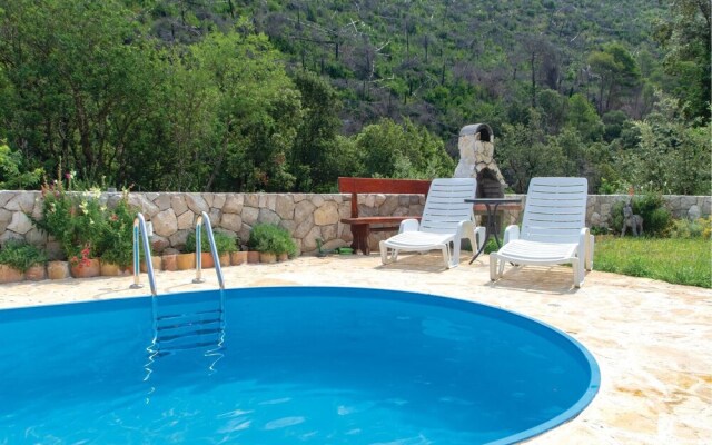 Beautiful Home in Trstenik With Wifi and 2 Bedrooms