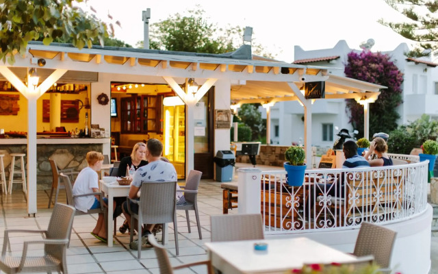 Ampavris Family Apartments