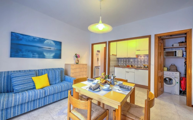 Il Tulipano Giallo 100m From The Sea