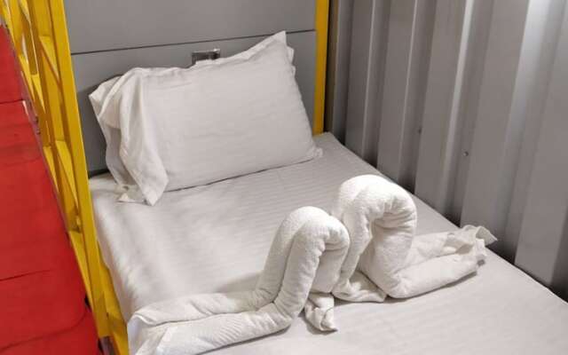 Mumbai Backpackers, Andheri MIDC