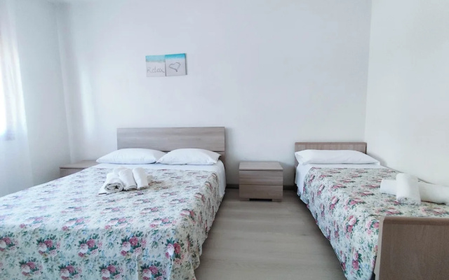 Flat With Balcony on the Seafront