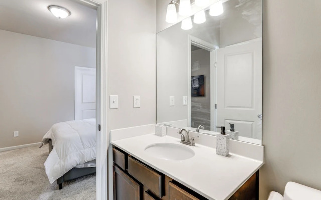 Lawrenceville Townhome w/ Community Pool Access!