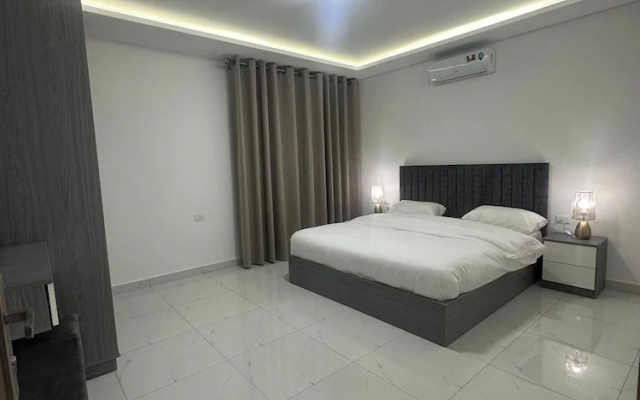 JRE Cozy Home Near All Services 22