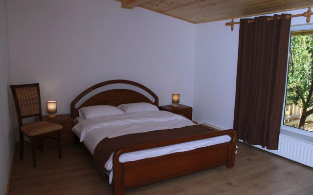 Villa Quattro - Villa with Open Pool and Eco Garden