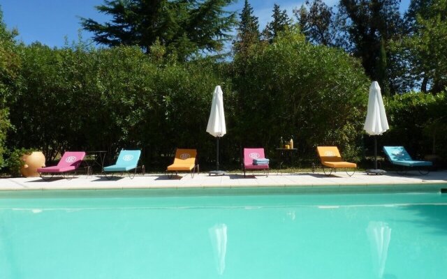 Domaine de Rhodes - Locations de Vacances / Vacation Rentals