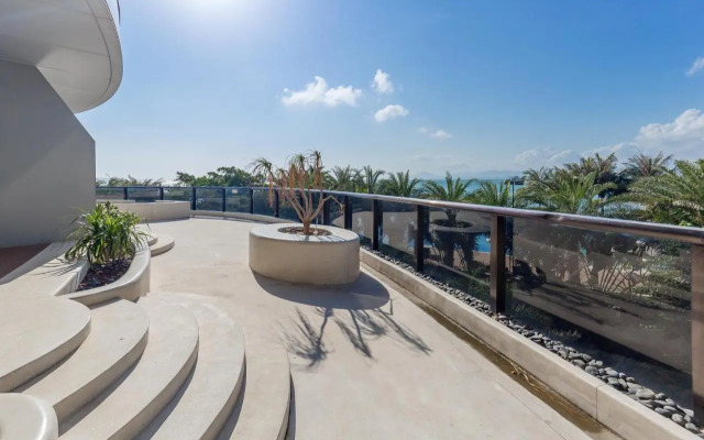Sanya phoenix island yuejia holiday apartment
