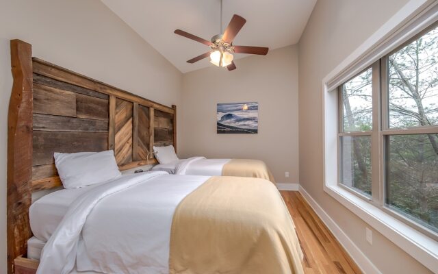 Pilot Cove Forest Lodging